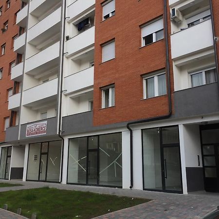 Apartment Gashi Пристина Екстериор снимка