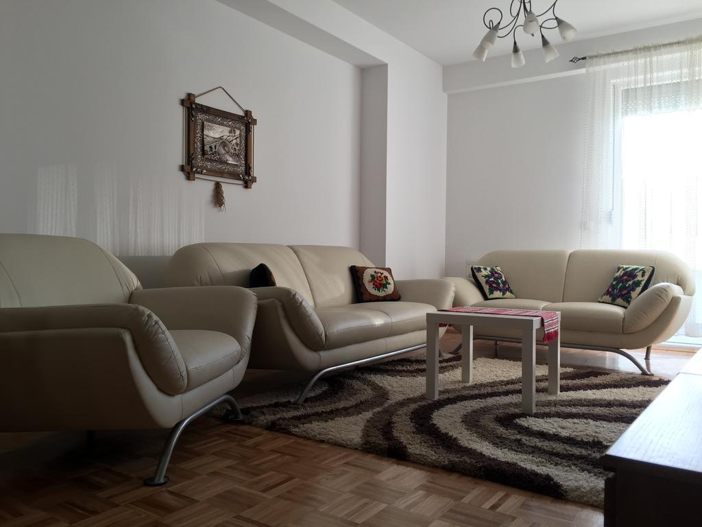 Apartment Gashi Пристина Екстериор снимка
